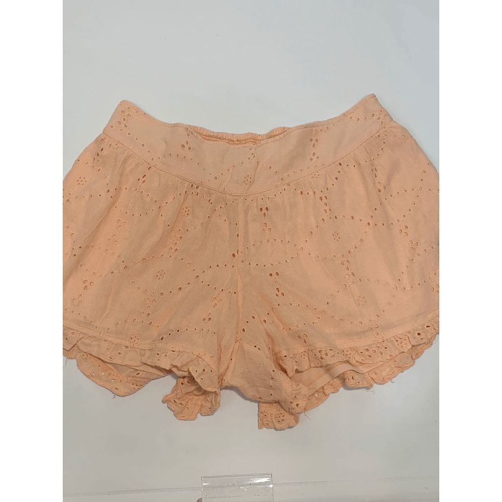 Curvy Red Camel Eyelet Lined Short